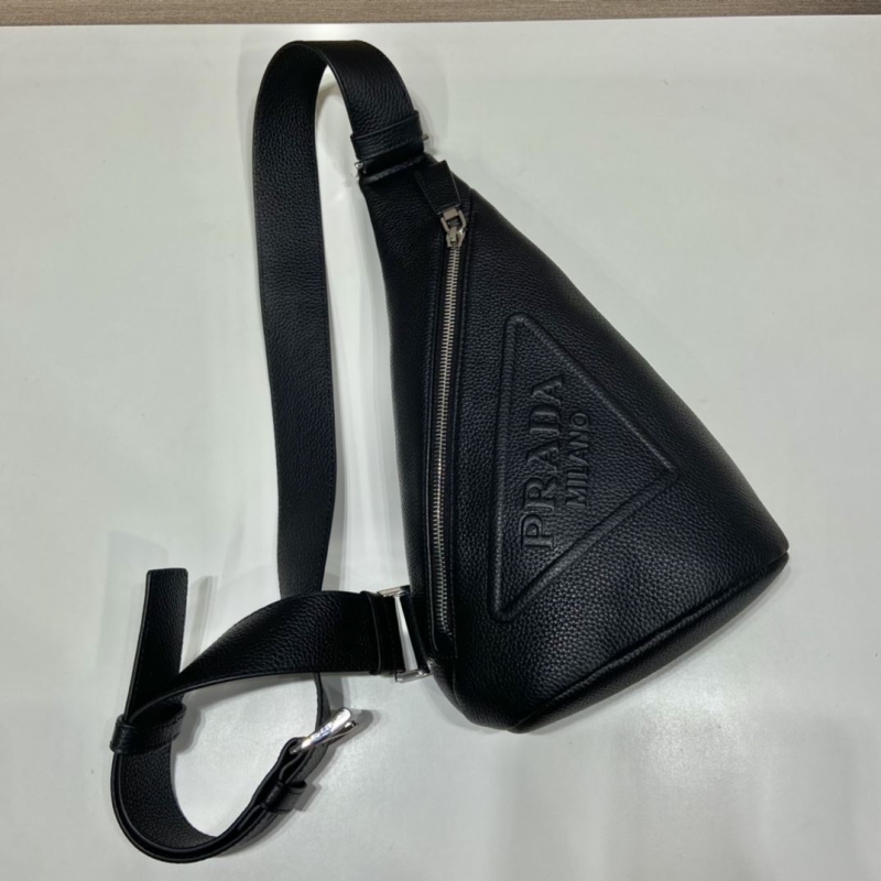 Pra*a waist chest packs